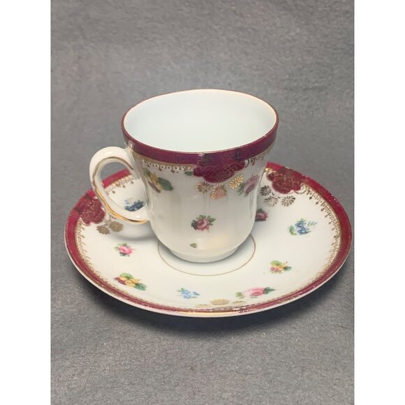 Victoria Austria Vintage Porcelain 3 Tea Cup & 2 Saucer Set - Picture 6 of 16